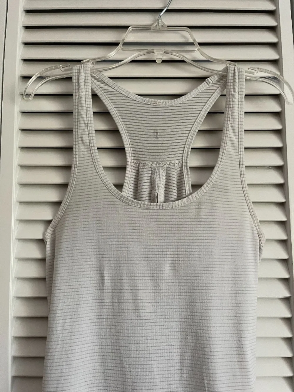 Lululemon Salute The Sun Tank top light grey fits size 2 or 4